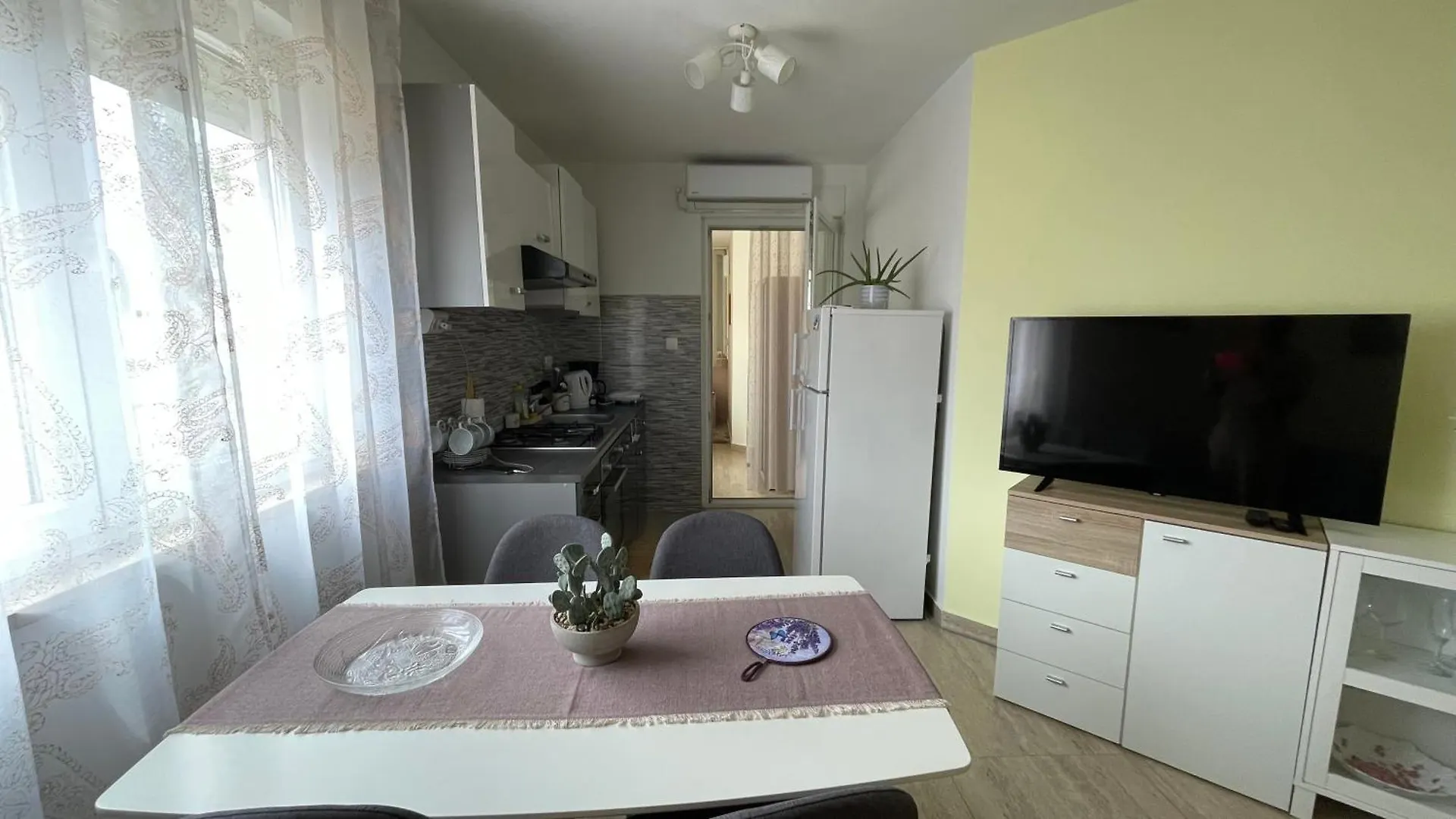 מדולין Apartment Emi
